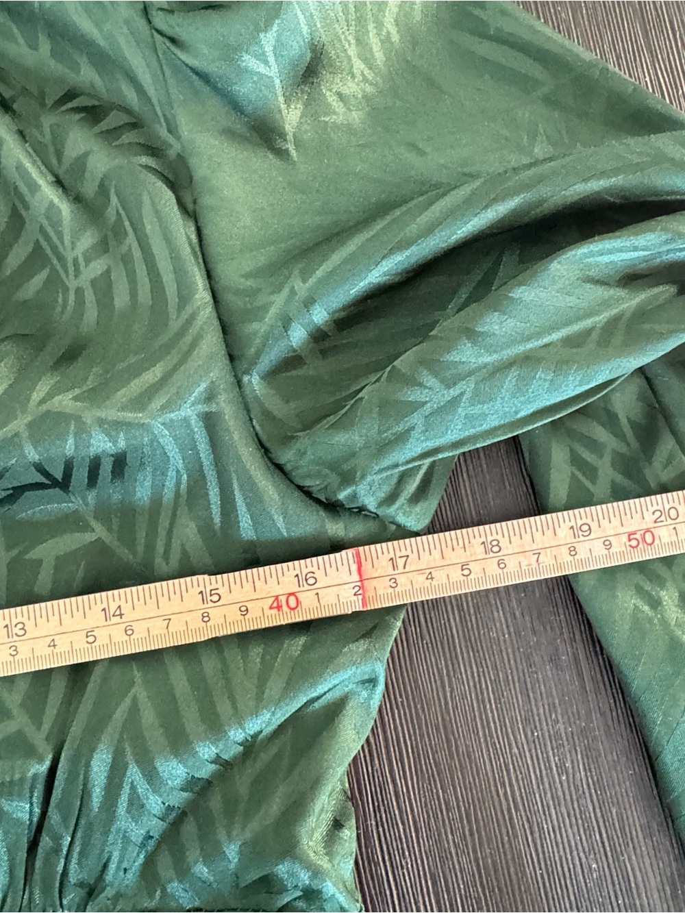 Hello Molly Heart Eyes Emerald Green Satin Palm Print Long Sleeve Mini Dress 12 - Picture 11 of 16